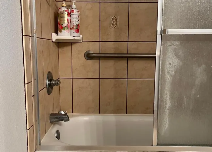 Cozy Suite With Private Patio Close To Downtown And Uc Davis Medical Center