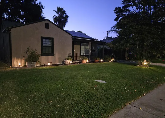 21 Cozy Home In The Heart Of The City
